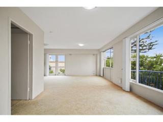 View profile: Modern Comfort and Coastal Convenience