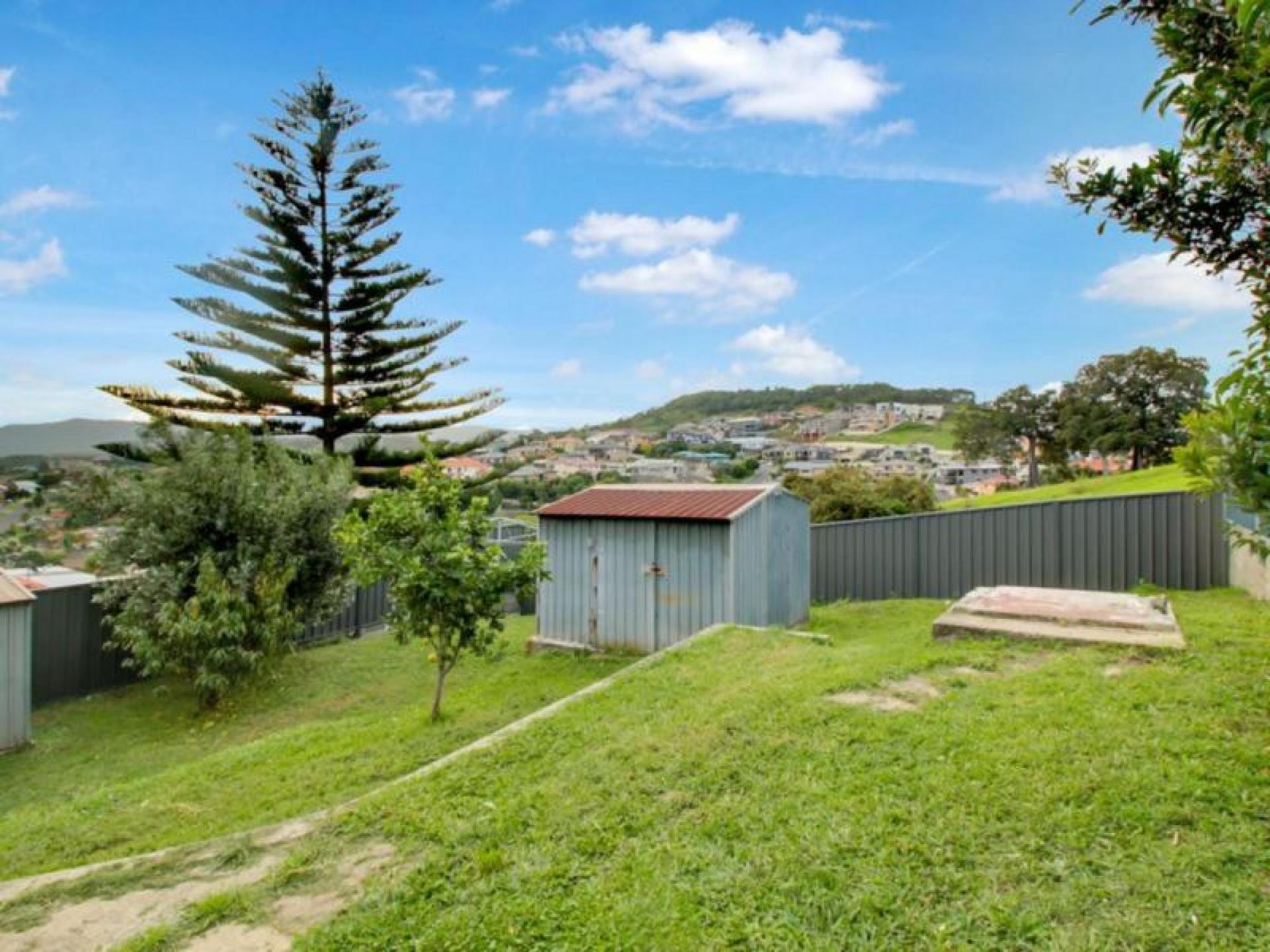 304 Flagstaff Road, Lake Heights, New South Wales 2502 All