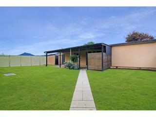 View profile: Spacious and Updated villa in Premier Mount Keira Location