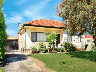 View profile: Cottage for investment or renovation
