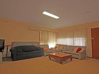 View profile: Unparalleled Student Living - Walking Distance to UNI!